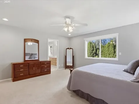 448 SE 24th Avenue Hillsboro OR 97123