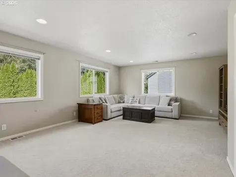 448 SE 24th Avenue Hillsboro OR 97123