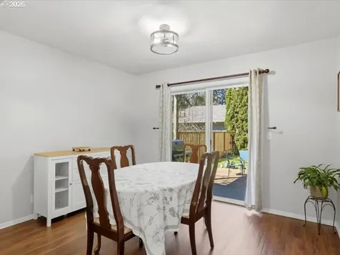 448 SE 24th Avenue Hillsboro OR 97123
