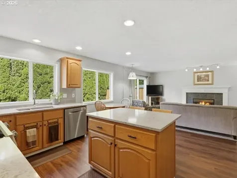 448 SE 24th Avenue Hillsboro OR 97123