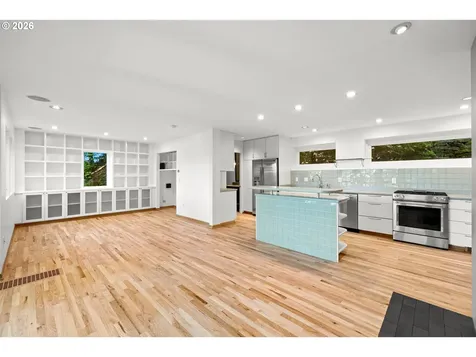 2339 NW Aspen Avenue Portland OR 97210