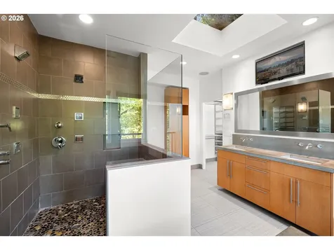 2339 NW Aspen Avenue Portland OR 97210