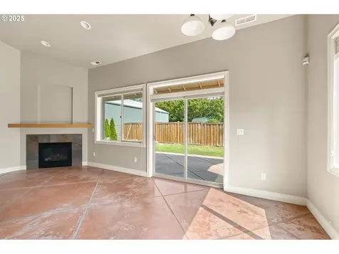 2721 La Darrah Street Eugene OR 97404