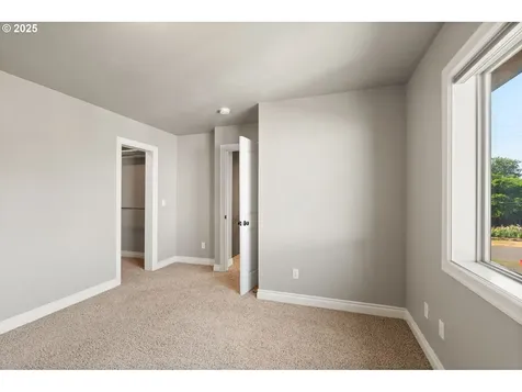 2721 La Darrah Street Eugene OR 97404