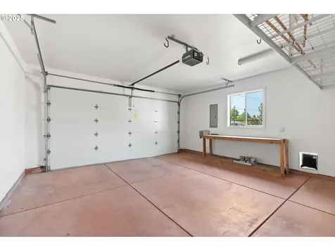 2721 La Darrah Street Eugene OR 97404