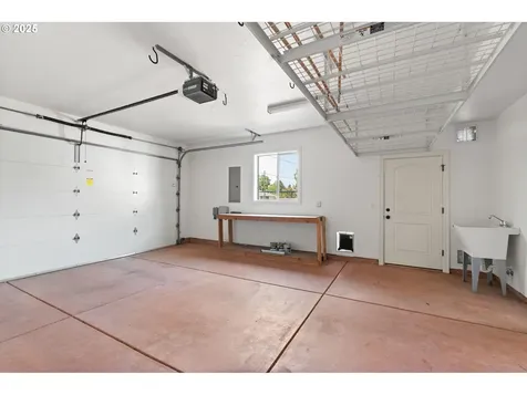 2721 La Darrah Street Eugene OR 97404