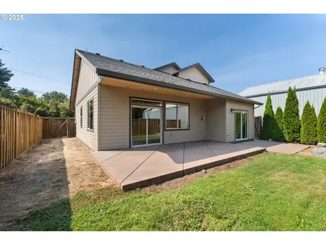 2721 La Darrah Street Eugene OR 97404
