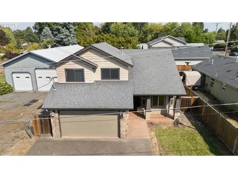 2721 La Darrah Street Eugene OR 97404