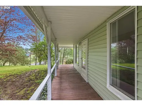 430 Carnine Road Castle Rock WA 98611