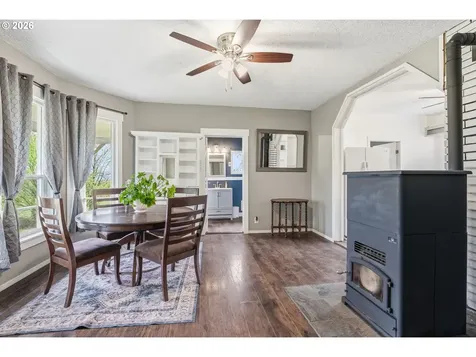 430 Carnine Road Castle Rock WA 98611