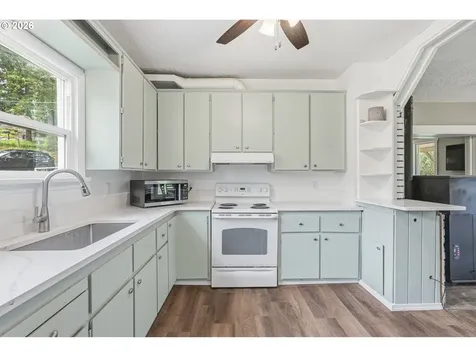 430 Carnine Road Castle Rock WA 98611