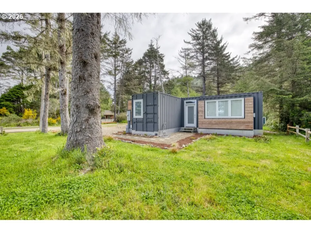 6075 Coats Avenue Cloverdale OR 97112