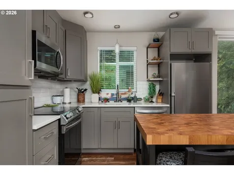 6075 Coats Avenue Cloverdale OR 97112