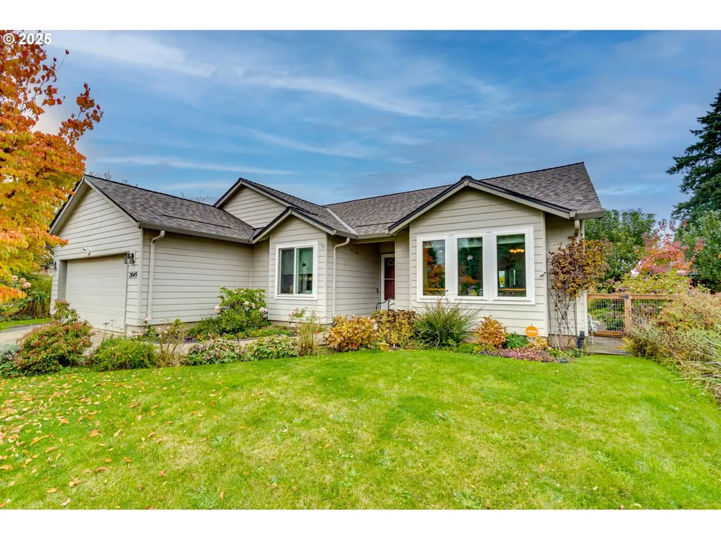 2049 NE Grandhaven Street Mcminnville OR 97128