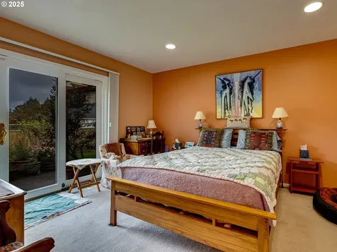 2049 NE Grandhaven Street Mcminnville OR 97128