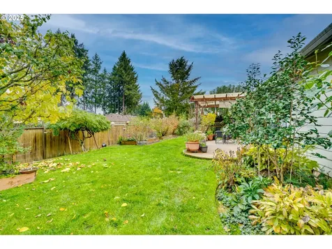 2049 NE Grandhaven Street Mcminnville OR 97128