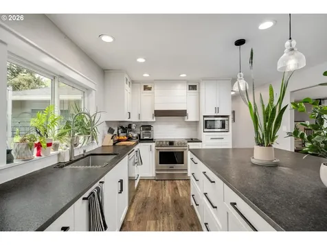 503 NE Birchwood Terrace Hillsboro OR 97124