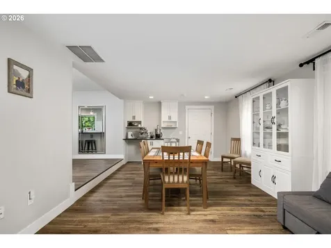 503 NE Birchwood Terrace Hillsboro OR 97124