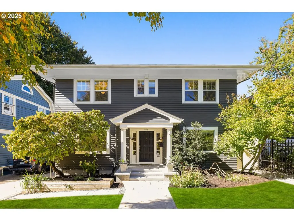 1915 SE 23rd Avenue Portland OR 97214
