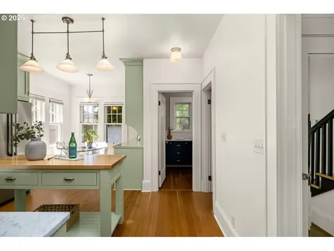 1915 SE 23rd Avenue Portland OR 97214