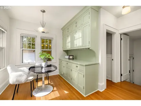 1915 SE 23rd Avenue Portland OR 97214