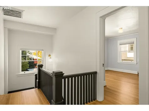 1915 SE 23rd Avenue Portland OR 97214