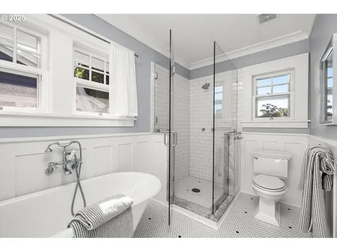 1915 SE 23rd Avenue Portland OR 97214