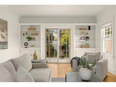 1915 SE 23rd Avenue Portland OR 97214