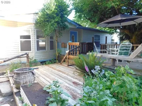 1105 Riverside Drive Vernonia OR 97064