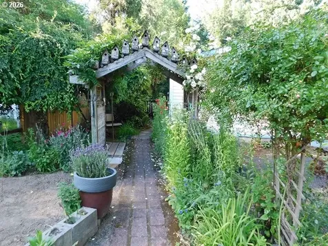 1105 Riverside Drive Vernonia OR 97064