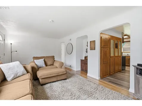 2537 Wood Avenue Eugene OR 97402