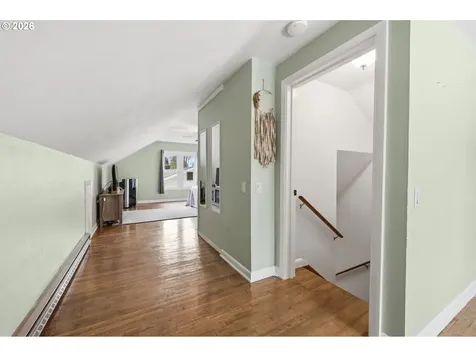 2537 Wood Avenue Eugene OR 97402