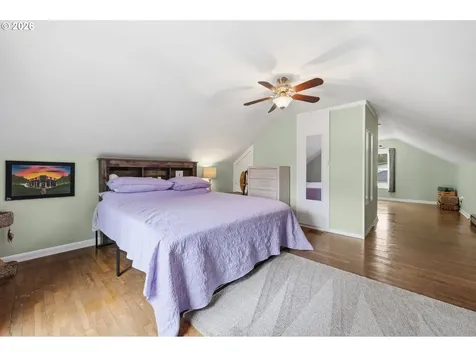 2537 Wood Avenue Eugene OR 97402