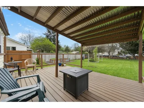 2537 Wood Avenue Eugene OR 97402