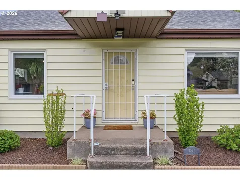 2537 Wood Avenue Eugene OR 97402