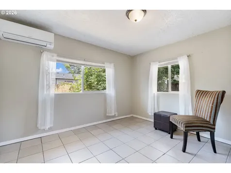 9221 SE Gladstone Street Portland OR 97266