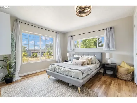 9221 SE Gladstone Street Portland OR 97266