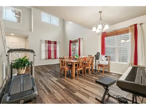 858 NE 166th Avenue Portland OR 97230