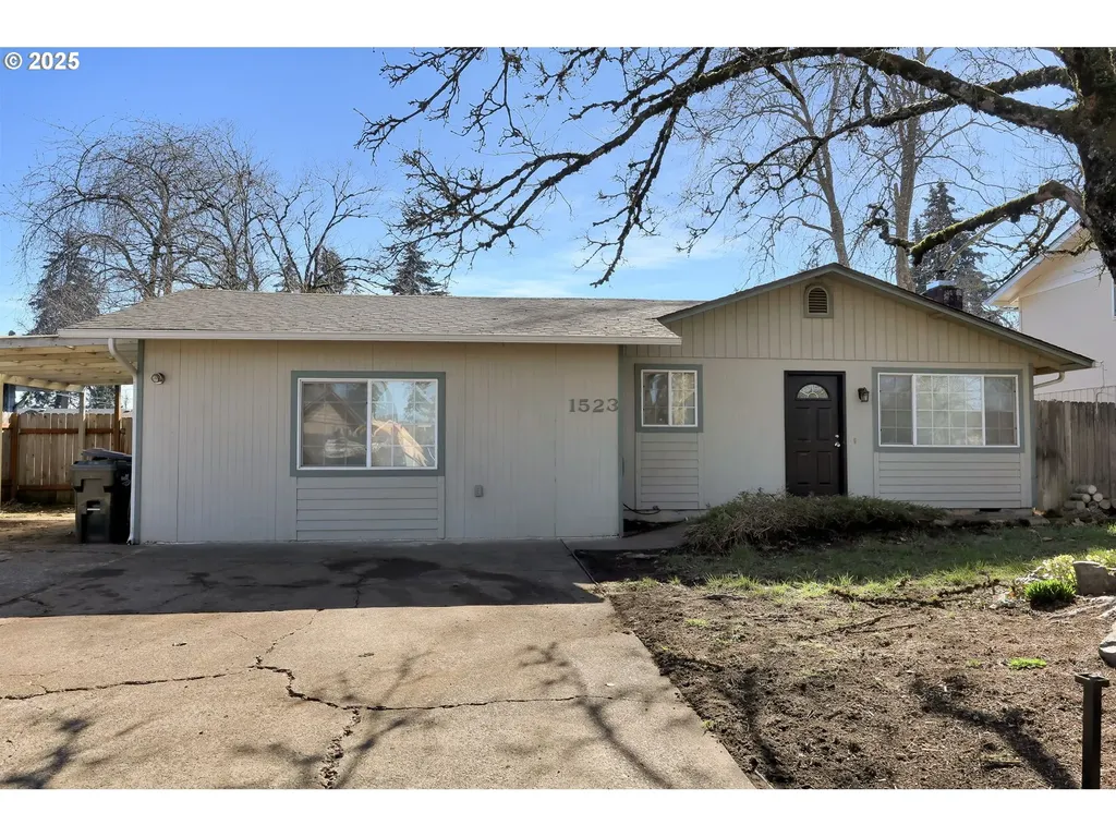 1523 W Fairview Drive Springfield OR 97477