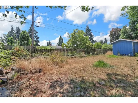 1523 W Fairview Drive Springfield OR 97477