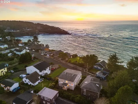 420 SW Coast Avenue Depoe Bay OR 97341