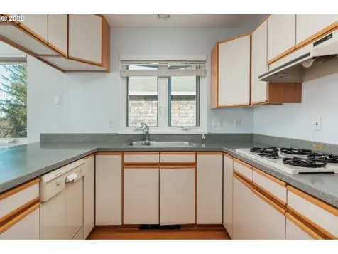 420 SW Coast Avenue Depoe Bay OR 97341