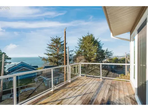 420 SW Coast Avenue Depoe Bay OR 97341