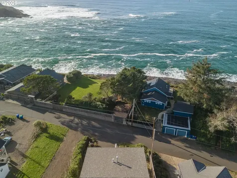 420 SW Coast Avenue Depoe Bay OR 97341