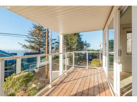 420 SW Coast Avenue Depoe Bay OR 97341