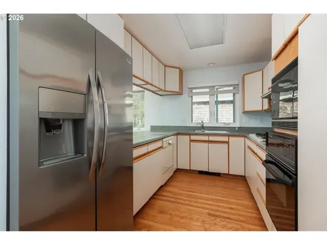 420 SW Coast Avenue Depoe Bay OR 97341
