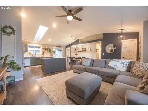 25217 Tyro Avenue Veneta OR 97487