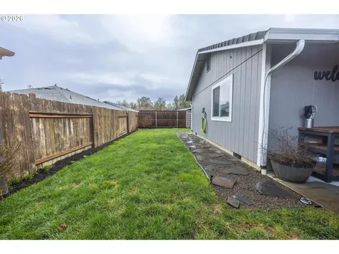 25217 Tyro Avenue Veneta OR 97487