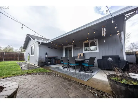 25217 Tyro Avenue Veneta OR 97487