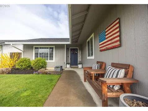 25217 Tyro Avenue Veneta OR 97487